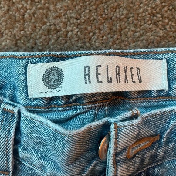 Arizona jeans co jean shorts - Picture 2 of 4